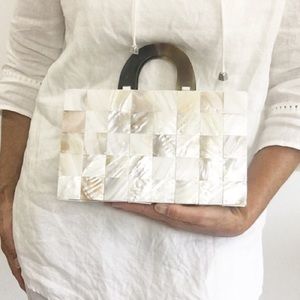 ✨Mother of Pearl & Shell clutch/purse✨